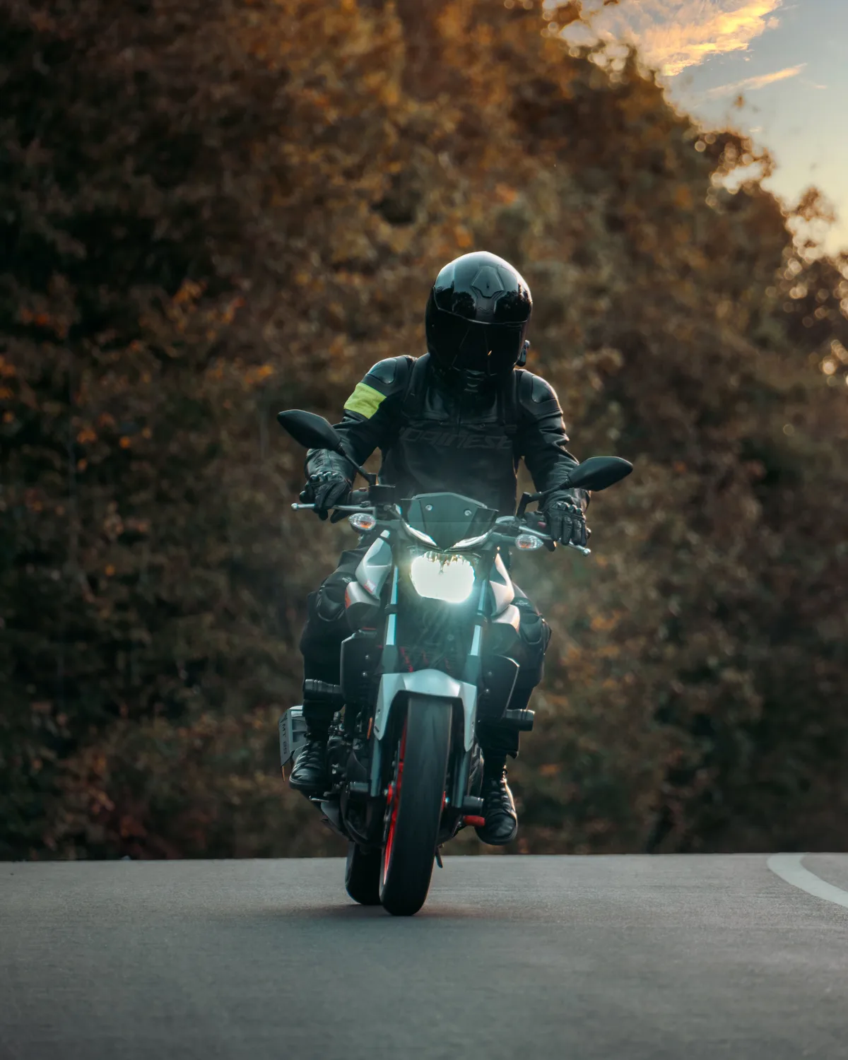 Motorbike — Motorbike, three-quarter view